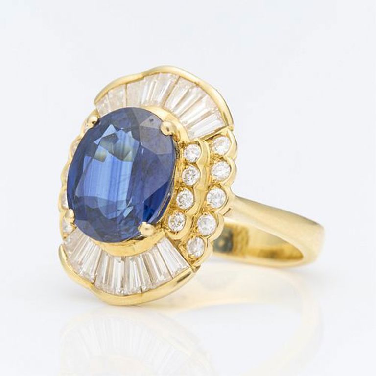 18k yellow gold sapphire ring