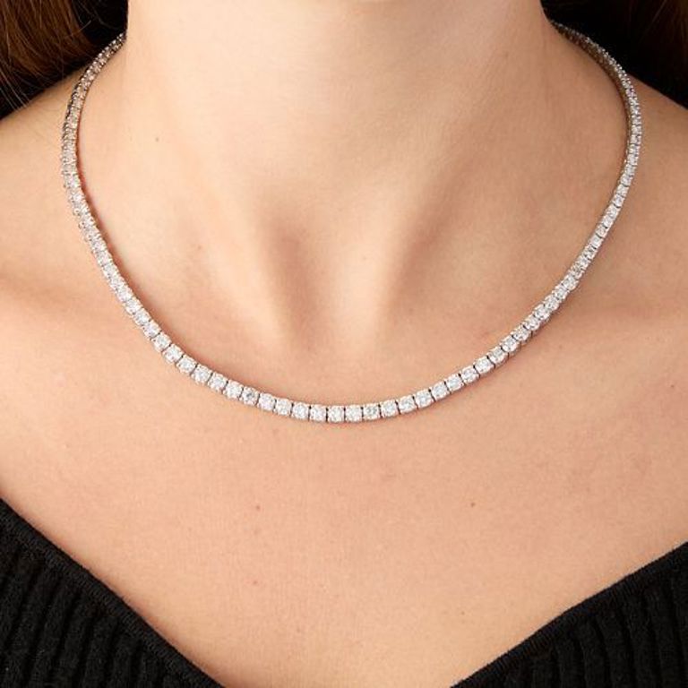 Platinum and diamond tennis necklace