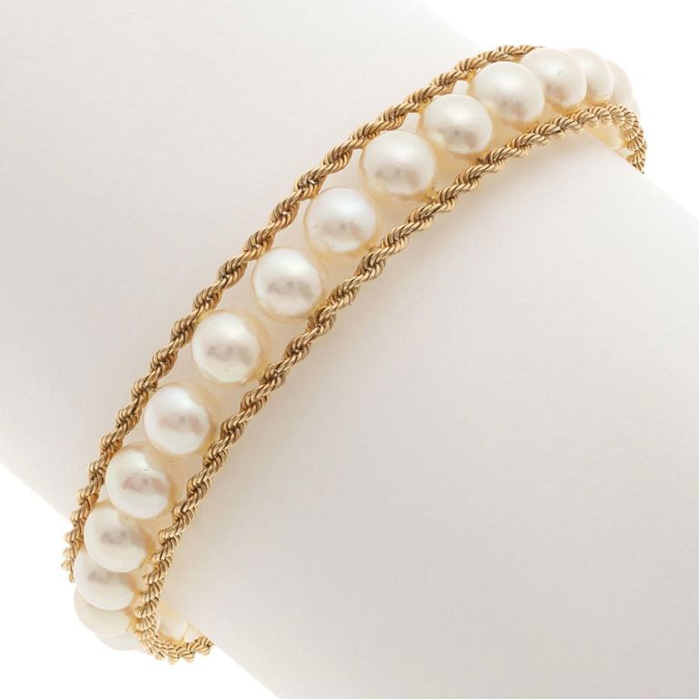 Vintage 14k yellow gold pearl bracelet