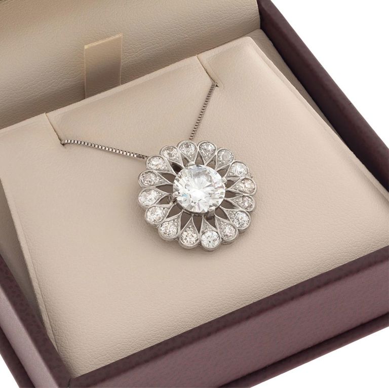 14k white gold and platinum diamond necklace