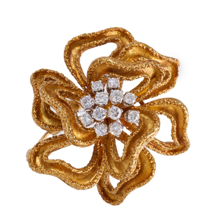 18k gold cluster diamond brooch