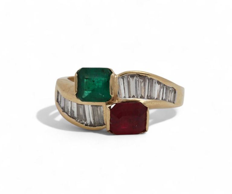 Emerald, red stone, diamond and 14k gold ring