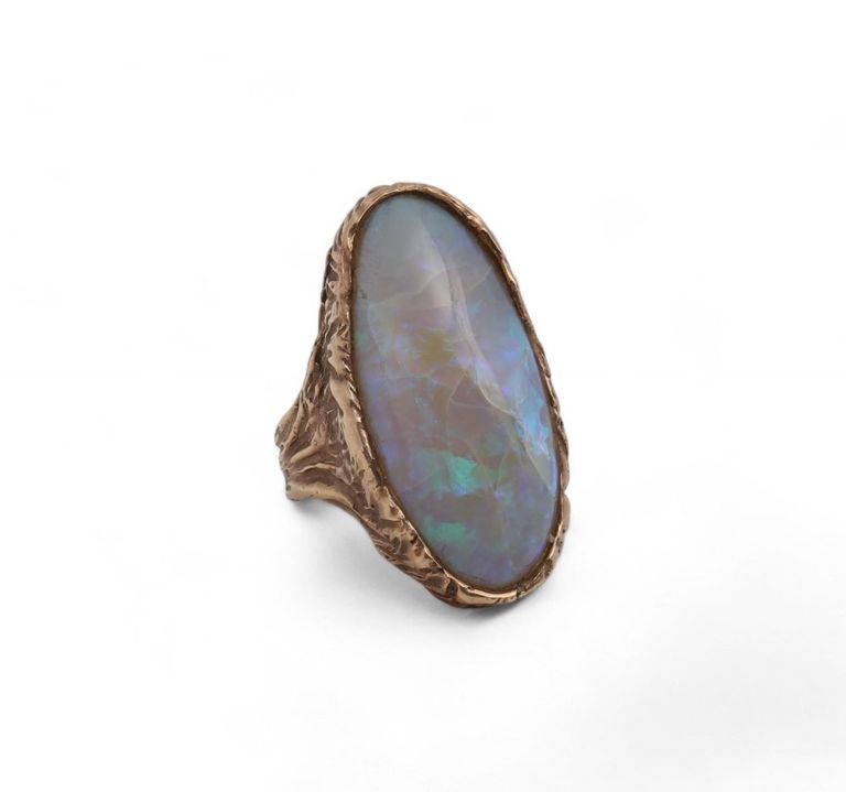 9k gold opal ring
