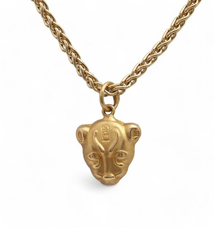 High karat gold panther pendant necklace
