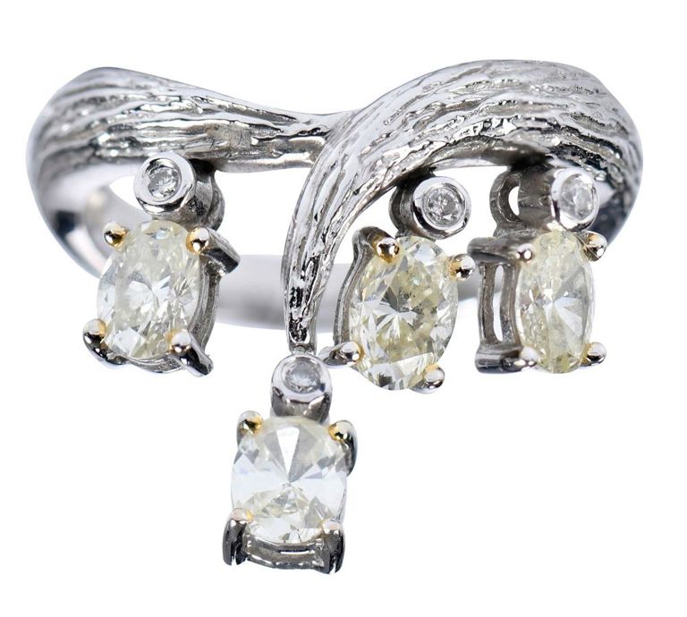 White gold diamond ring