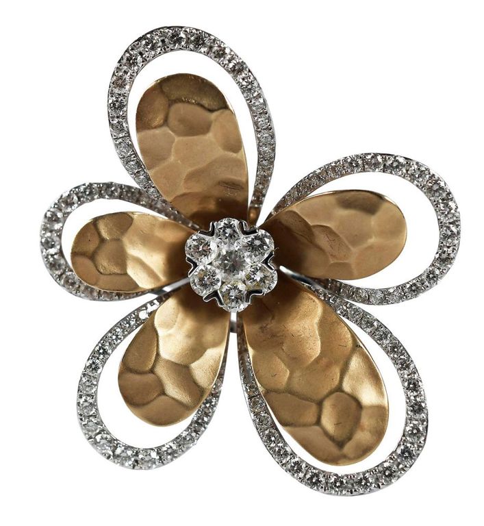 Yellow gold diamond ring