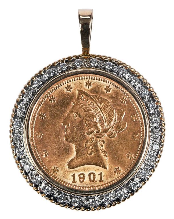 Yellow gold halo diamond pendant