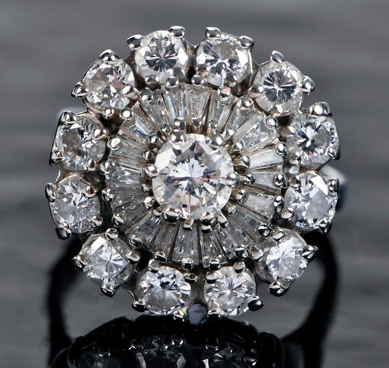 14k white gold vintage Art Deco diamond cocktail ring