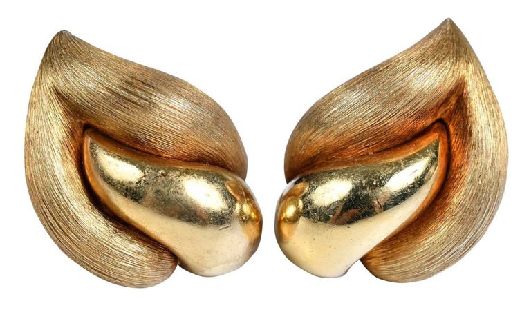 18k gold earrings
