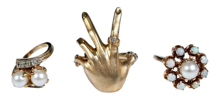 Three gold fashion rings with gemstones and pearls