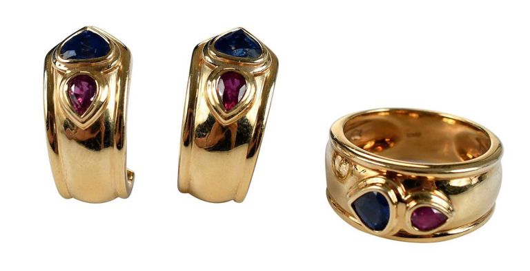 Yellow gold sapphire jewelry set