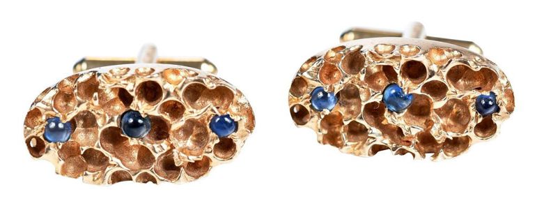 Yellow gold sapphire cufflinks