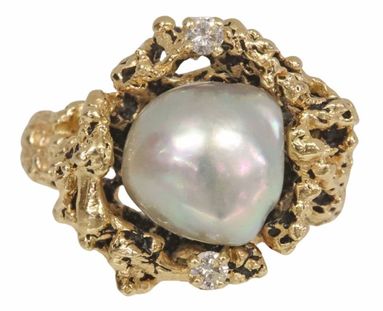 14k yellow gold baroque grey pearl and diamond ring
