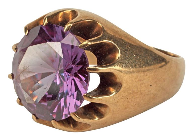 10k yellow gold alexandrite ring