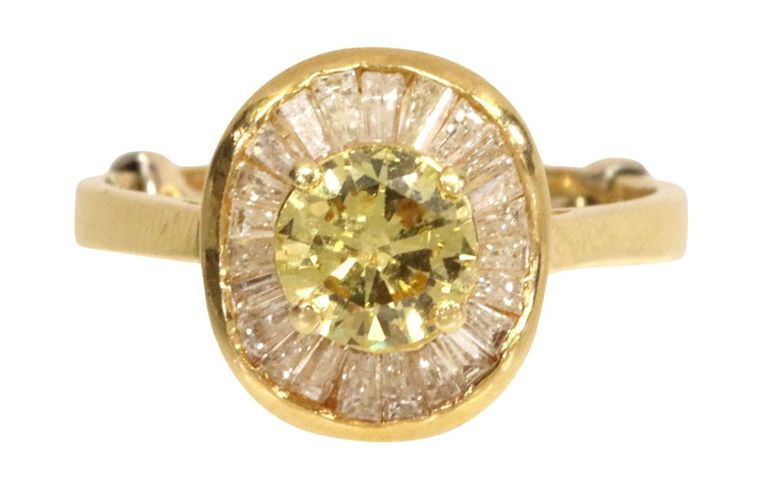 18k yellow gold diamond ring