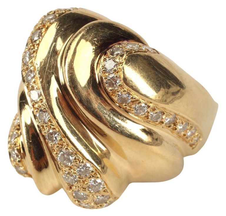 18k yellow gold cocktail diamond ring