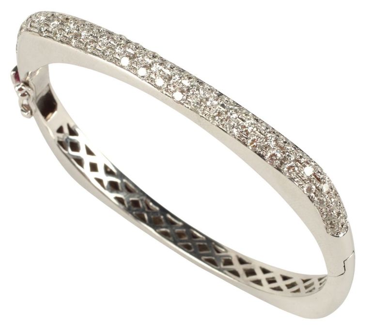 14k white gold diamond hinged bangle