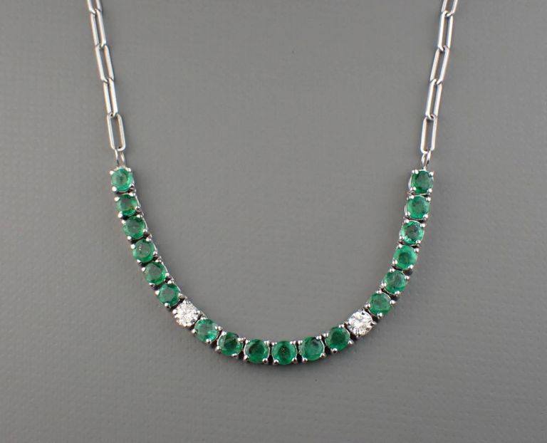 14k white gold emerald and diamond necklace