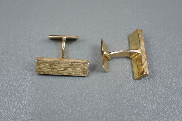 14k yellow gold cufflinks