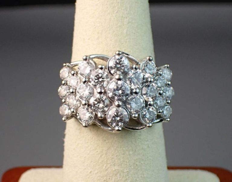 10k white gold diamond ring