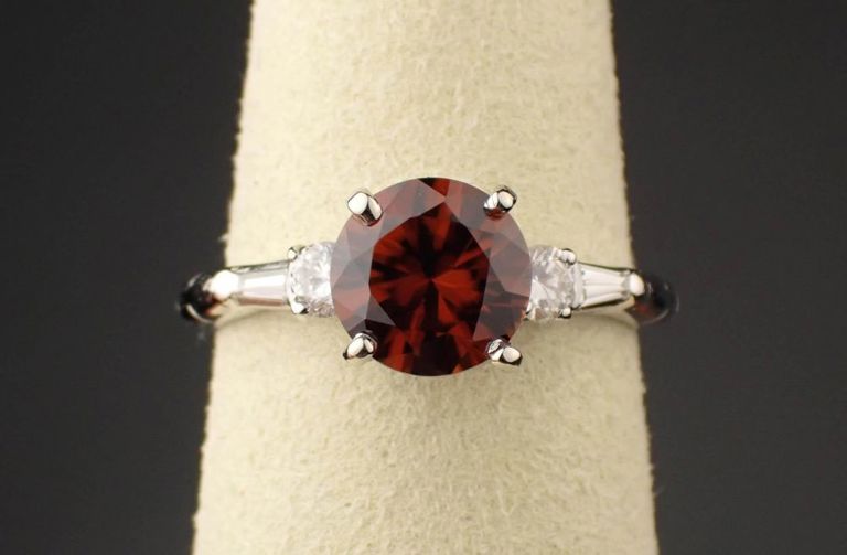 14k white gold and platinum zircon ring