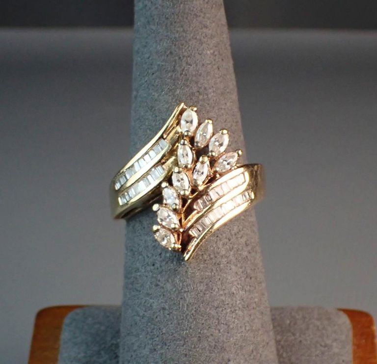 14k yellow gold cluster diamond ring