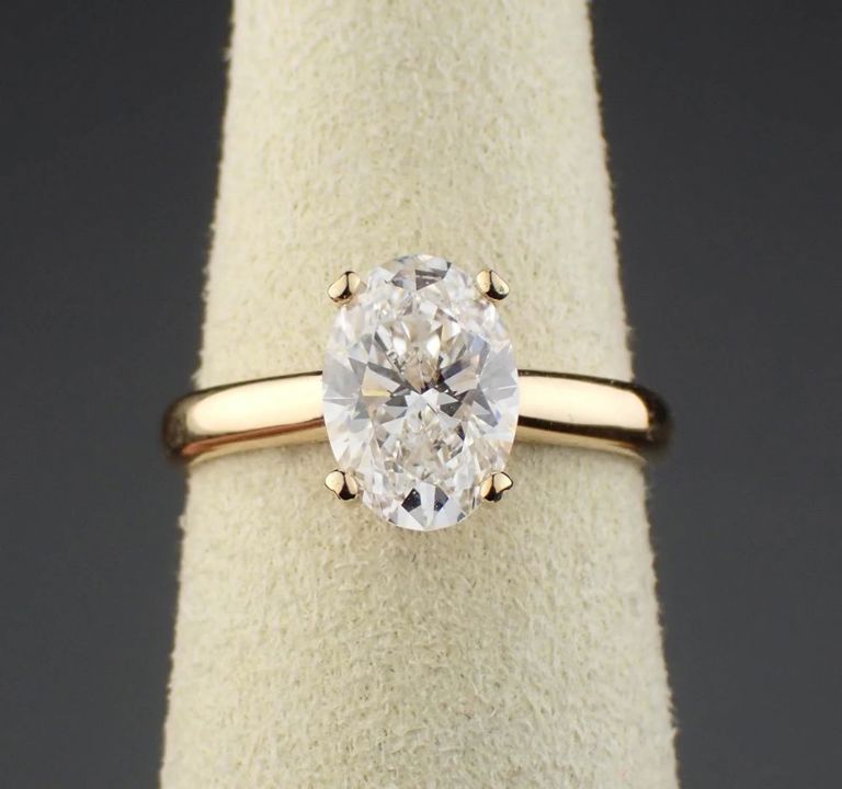 18k gold solitaire diamond ring