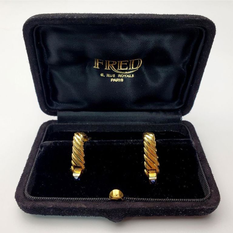 18k gold cufflinks