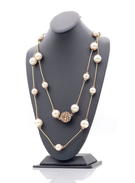 Chanel pearl and gold pin necklace
