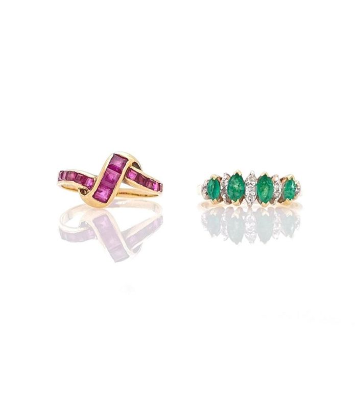 Lot of 2 14k yellow gold sapphire emerald diamond rings