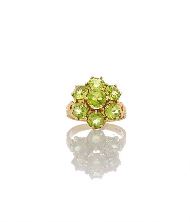 10k yellow gold peridot ring