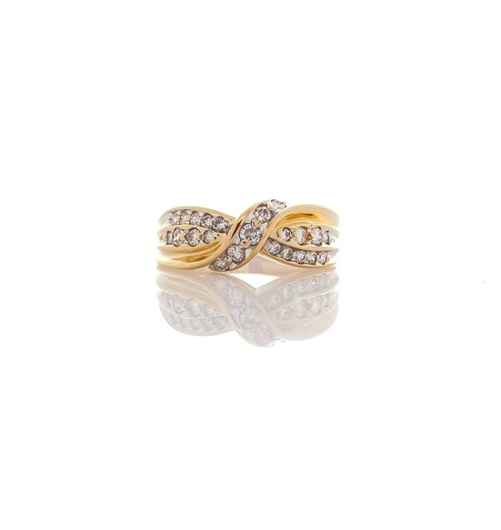 14k yellow gold diamond ring