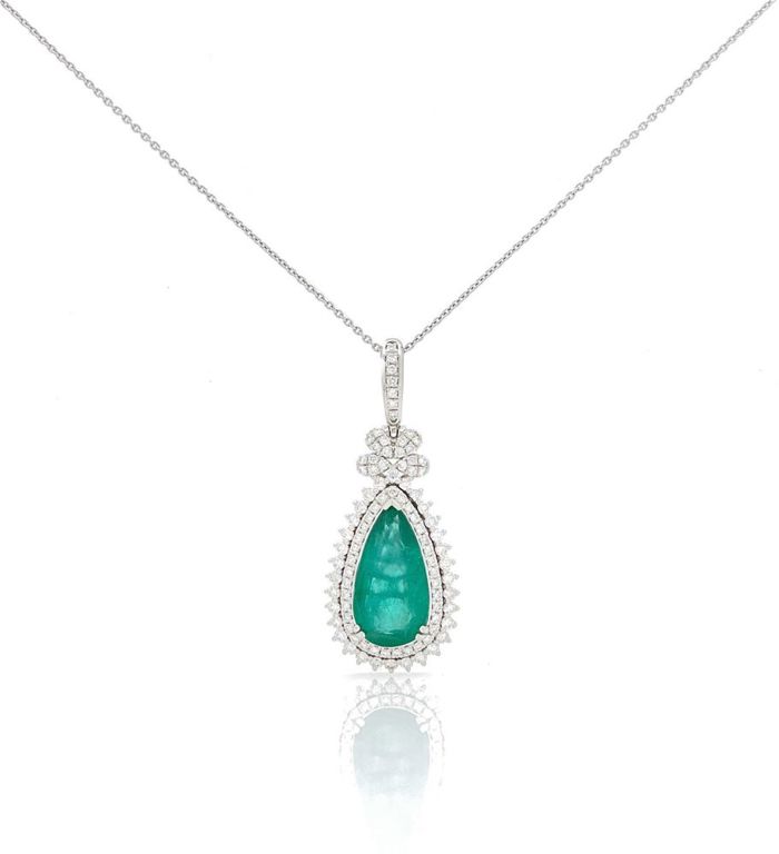 Platinum emerald pendant