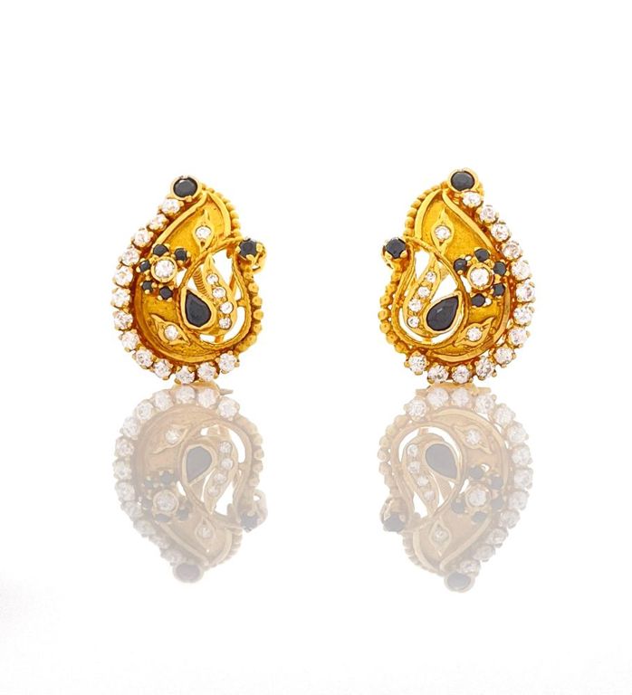 22k yellow gold black onyx cubic zirconia earrings