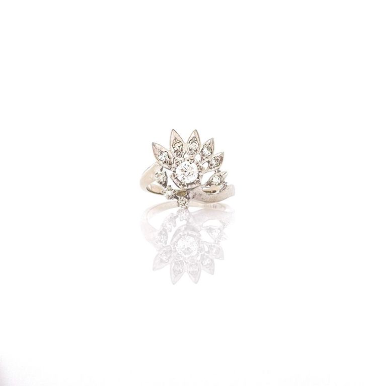 14k white gold diamond ring
