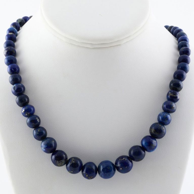 Graduated lapis bead necklace