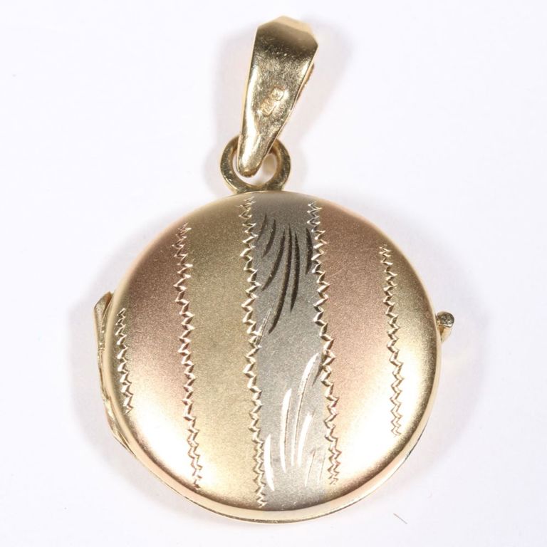 18k tri-color gold locket pendant