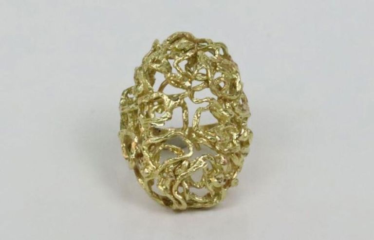 18k gold ring