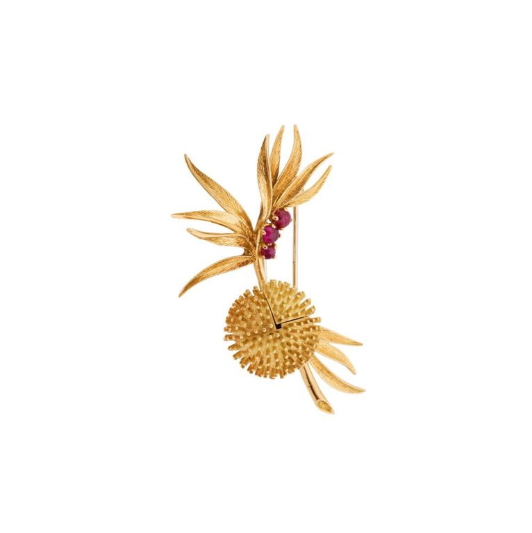 18k yellow gold ruby brooch