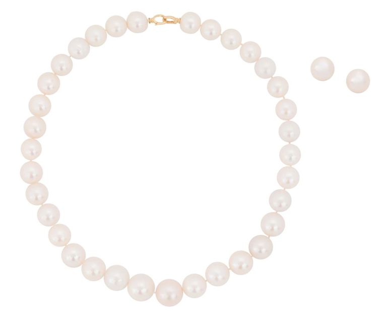 18k gold cultured pearl necklace and earring suite