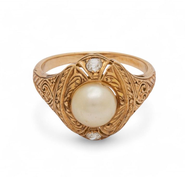 18k gold pearl diamond ring