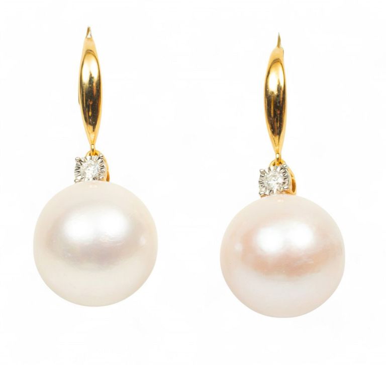 18k gold South Sea pearl diamond earrings