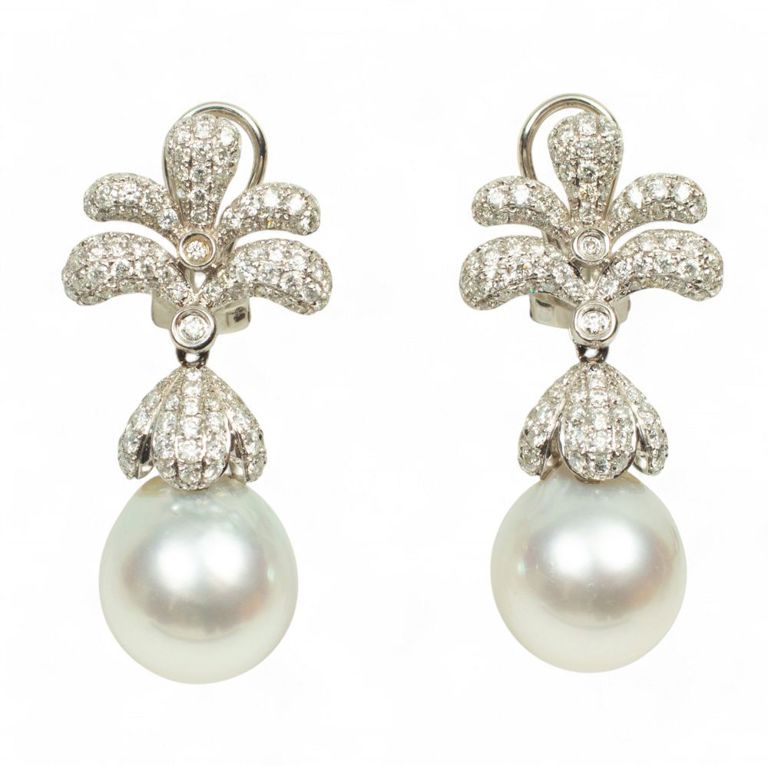 18k white gold drop diamond earrings
