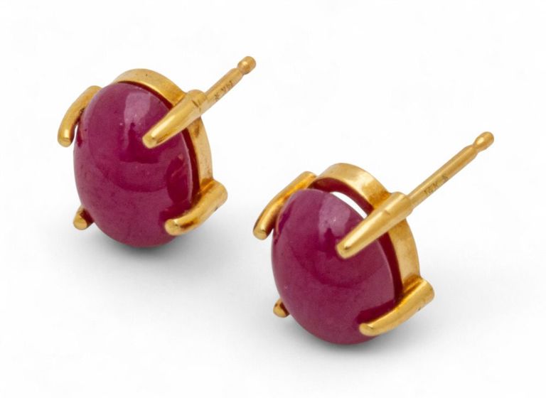 14k gold ruby stud earrings