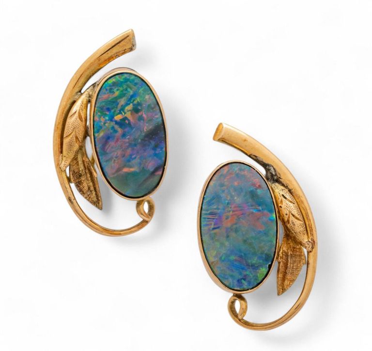 10k yellow gold opal earrings