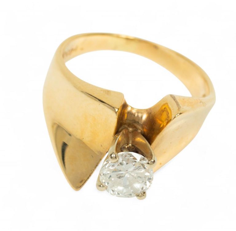 14k yellow gold diamond ring