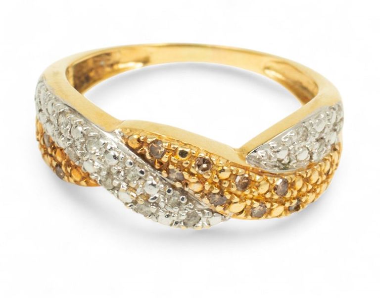 14k yellow gold diamond ring