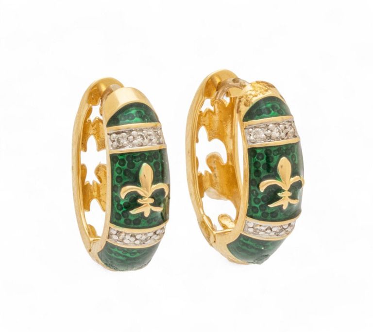 14k yellow gold and enamel hoop diamond earrings