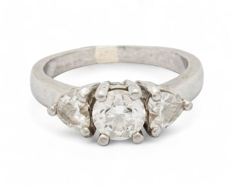 Platinum diamond ring