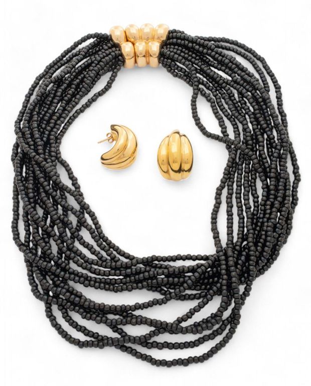 Yellow gold onyx jewelry set